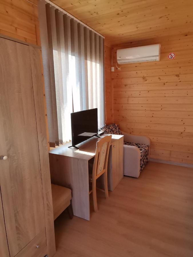 Бунгало парк Summer Life Hotel Тюленово Екстериор снимка